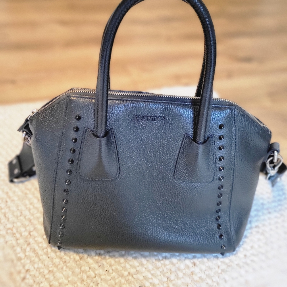 VALENTINO